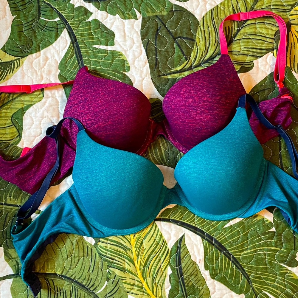Two Victoria’s Secret 32C Bras • Padded Perfect Coverage Bra • GREAT CONDITION